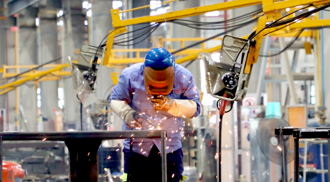 ?出口暴增66%！工程機(jī)械出口俄羅斯迎來(lái)新機(jī)遇